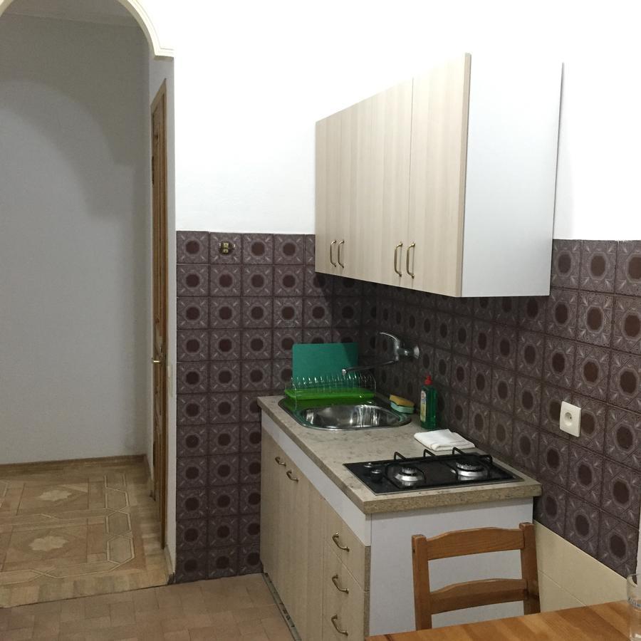 Apartment On Republic Square 耶烈万 外观 照片
